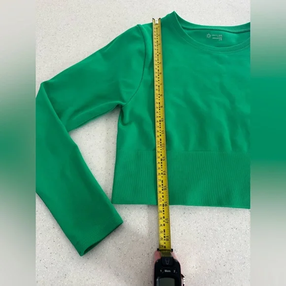 Aerie Vibrant Green Long Sleeve Crop Top - Picture 12 of 14